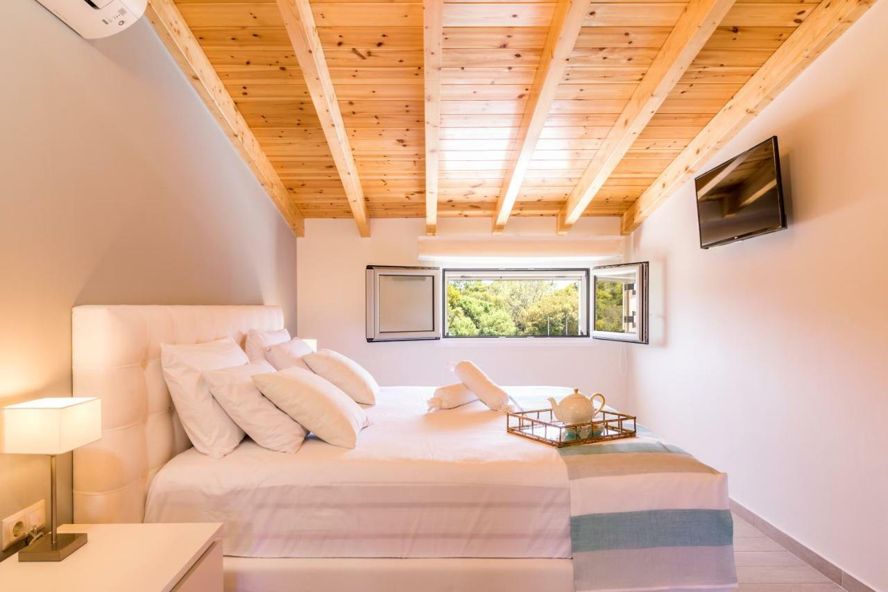 Villa Johnnie Pouládes Exteriér fotografie